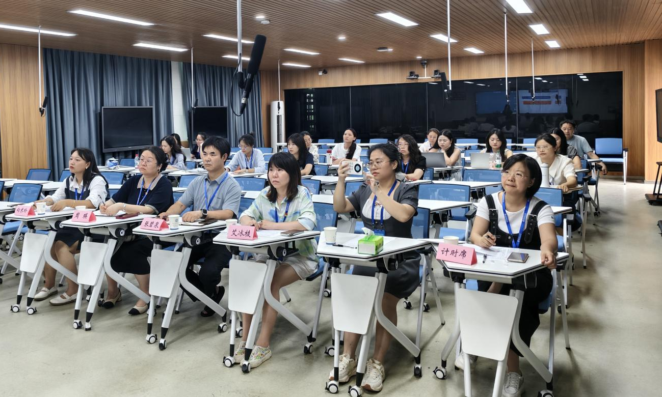马克思主义学院成功举办2025年教师说课比赛