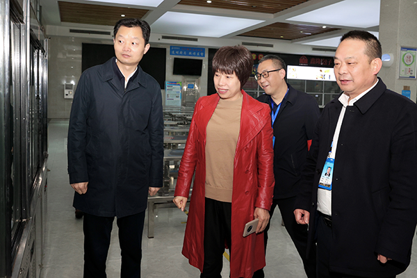 衡阳市政协主席刘丽华来我院督导检查校园食品安全工作