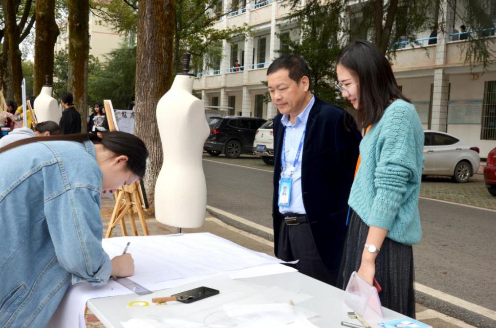 信息与生物技术系积极备战世赛